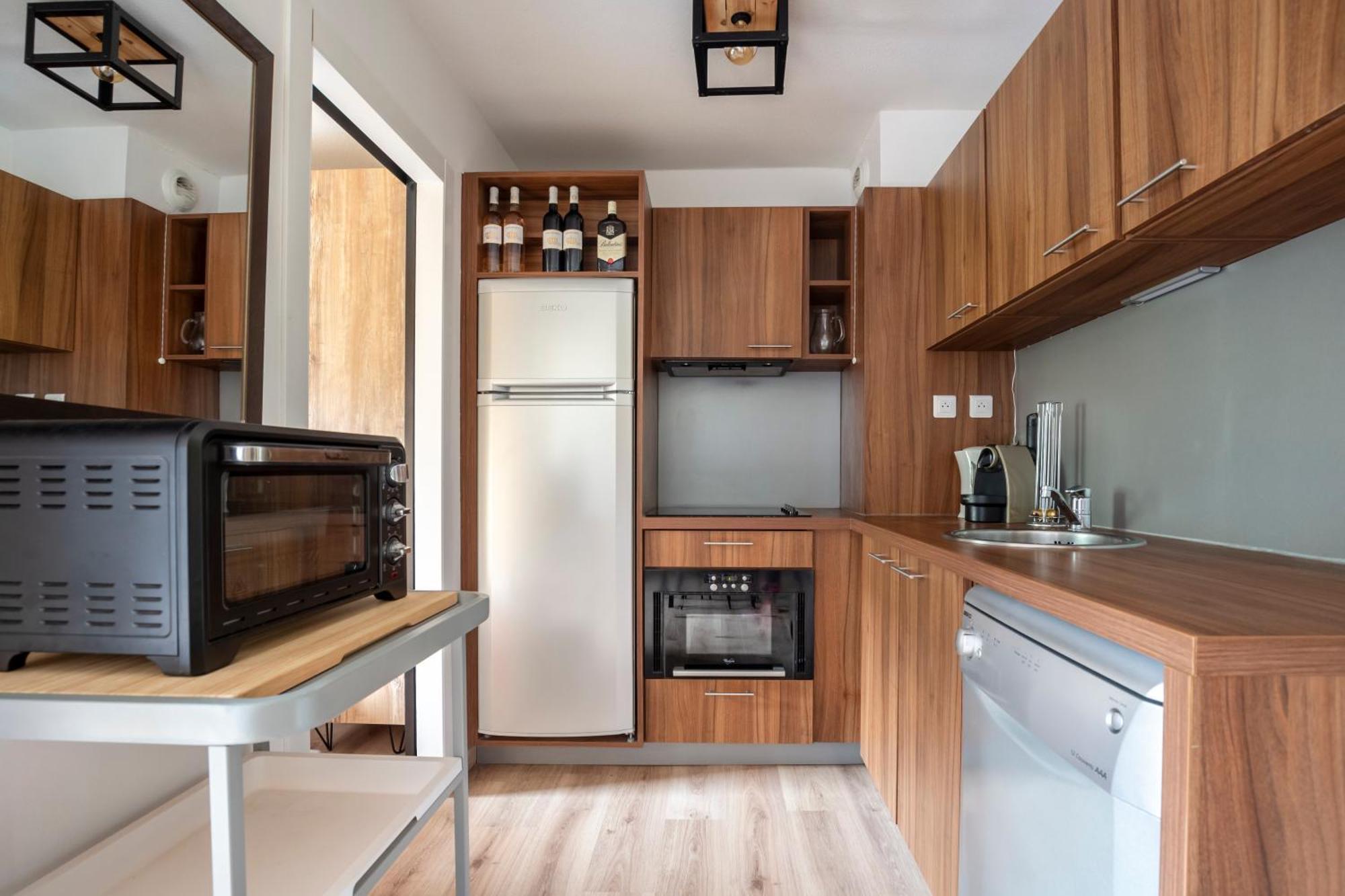 Joli T2, Centre, Parking Prive, Wifi, Local A Ski Isola 2000 Exterior photo